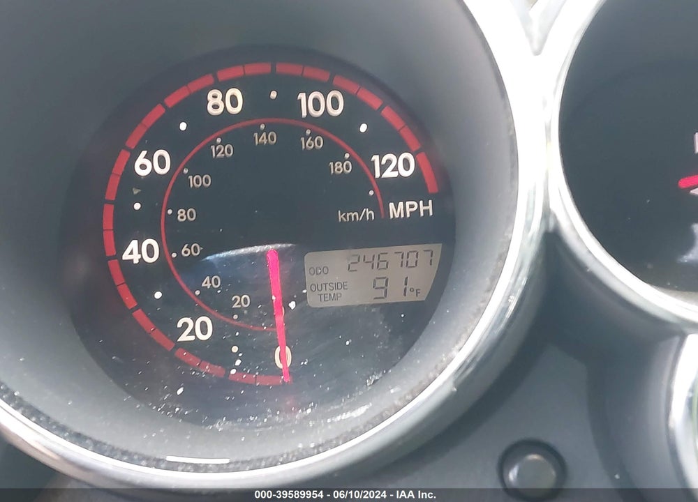 2005 TOYOTA MATRIX/XR VIN: 2T1KR32E05C375778