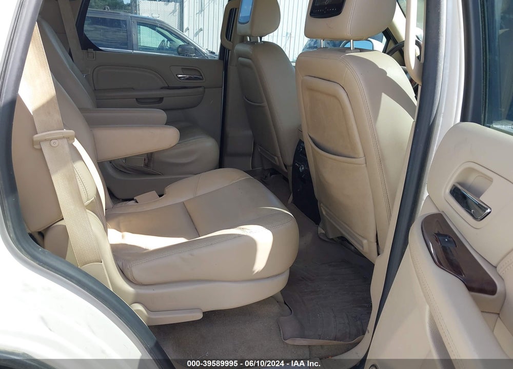 2014 CADILLAC ESCALADE LUXURY VIN: 1GYS4BEF4ER148803
