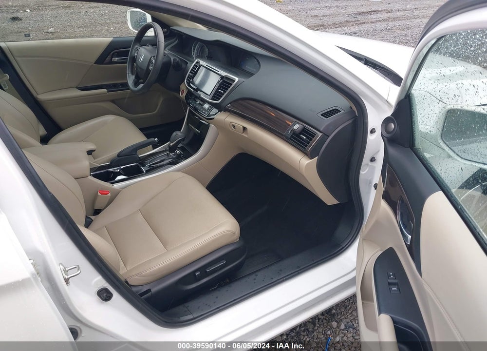 2017 HONDA ACCORD EX-L VIN: 1HGCR2F80HA209371