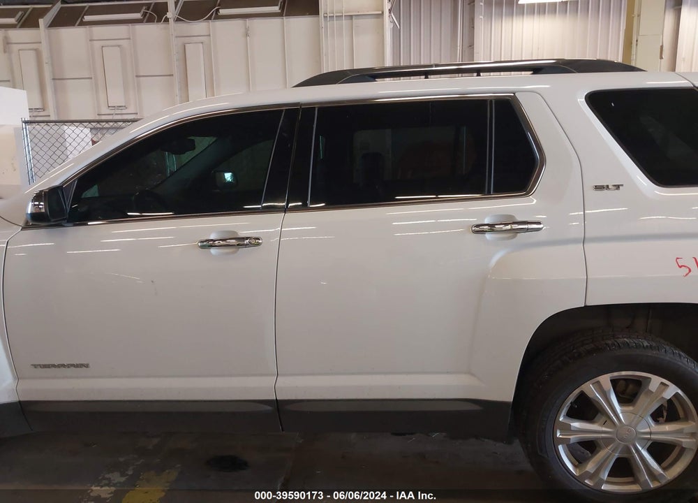 2017 GMC TERRAIN SLT VIN: 2GKFLUEK3H6327552