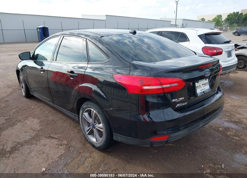 2018 FORD FOCUS SE VIN: 1FADP3FE3JL259928