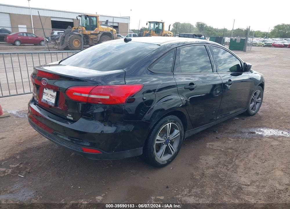 2018 FORD FOCUS SE VIN: 1FADP3FE3JL259928