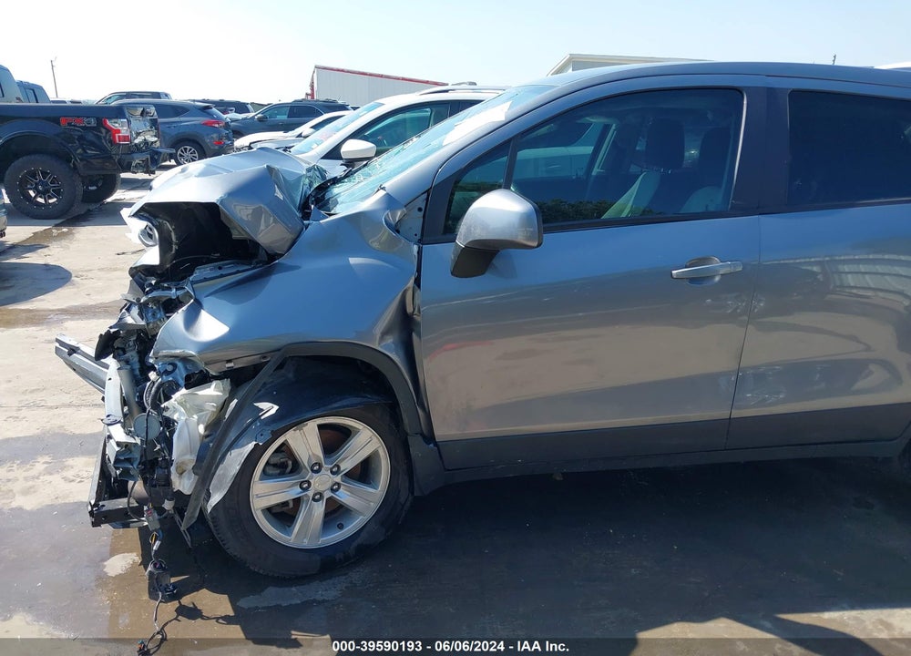 2020 CHEVROLET TRAX FWD LS VIN: 3GNCJKSB4LL277320