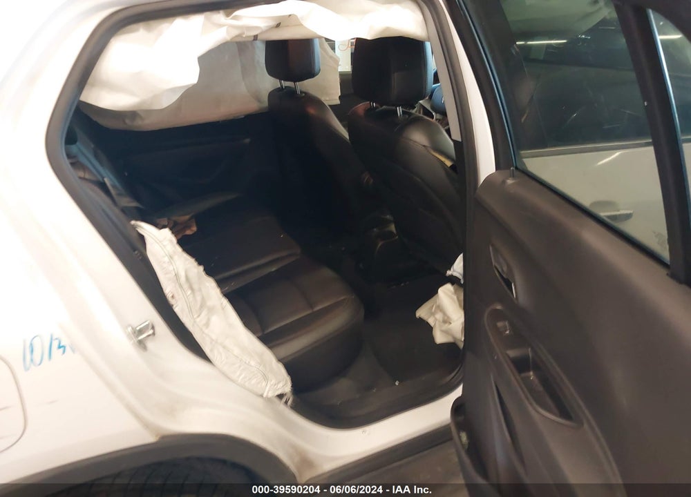 2017 CHEVROLET TRAX PREMIER VIN: 3GNCJRSB7HL238608