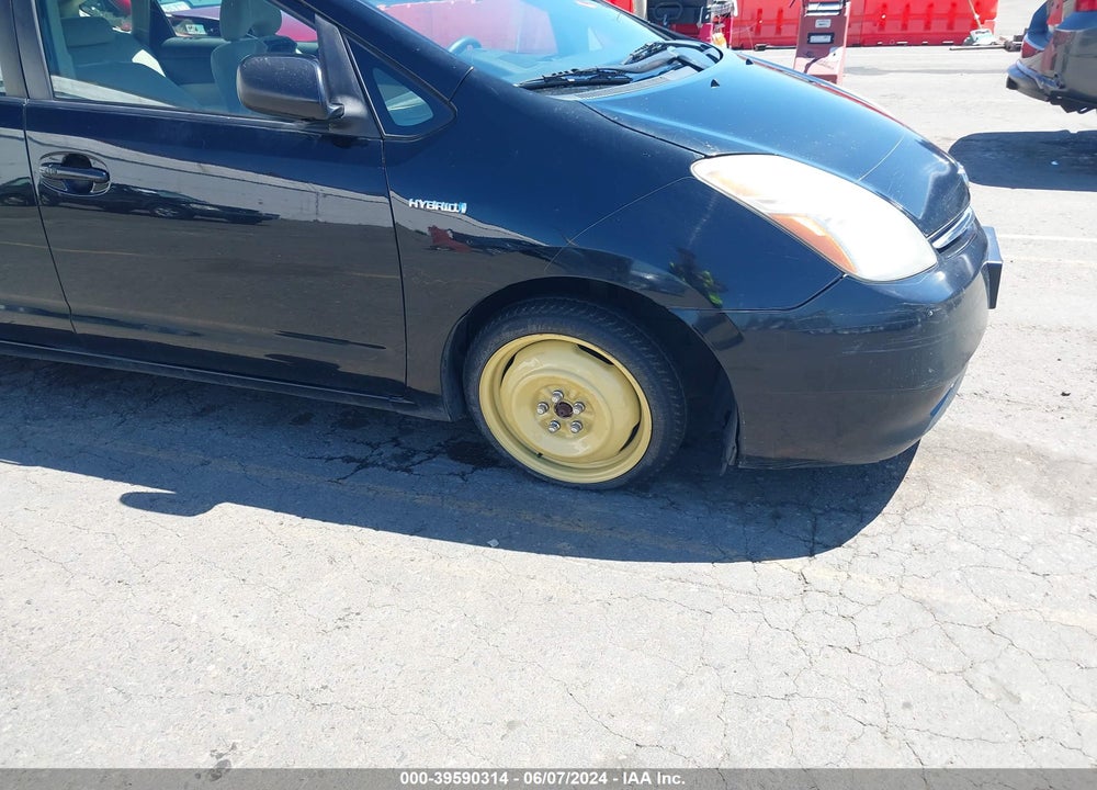 2008 TOYOTA PRIUS TOURING VIN: JTDKB20U383400923