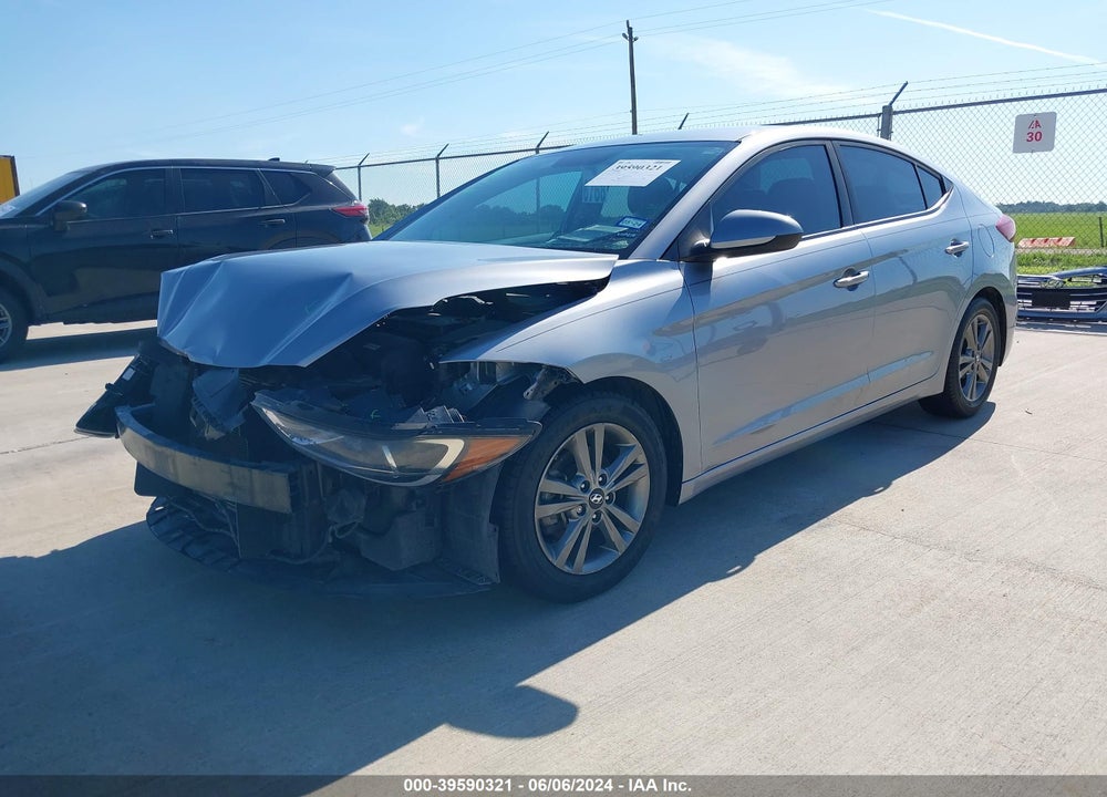 2017 HYUNDAI ELANTRA VIN: 5NPD84LF1HH181559