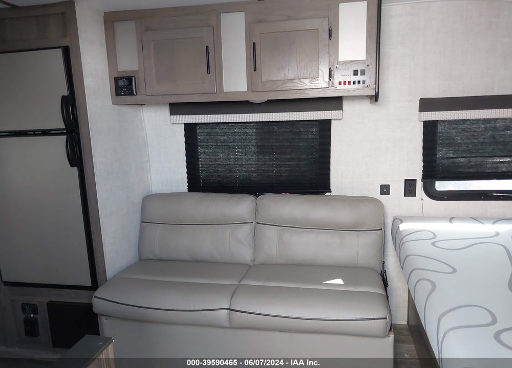 2022 GULFSTREAM KING  CT TRAVEL TRAILER VIN: 1NL1G2215NG009965