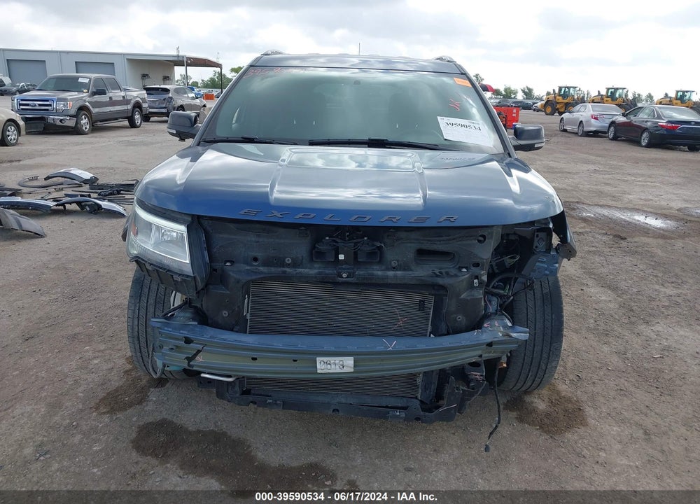 2018 FORD EXPLORER XLT VIN: 1FM5K7D81JGC87071