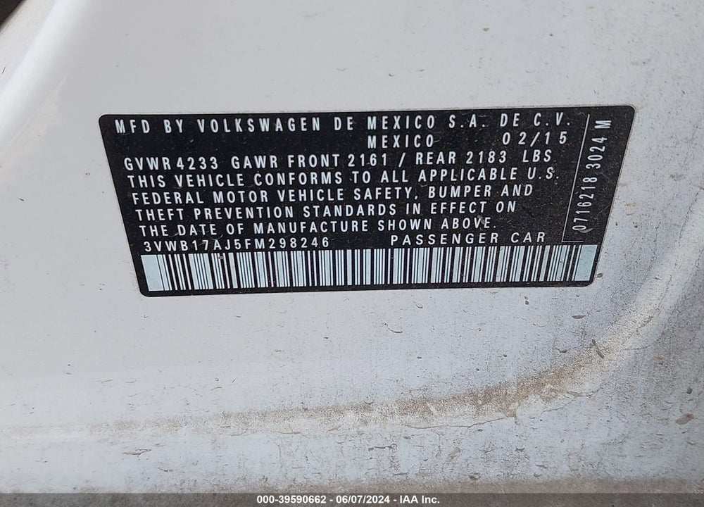 2015 VOLKSWAGEN JETTA 1.8T SE VIN: 3VWB17AJ5FM298246