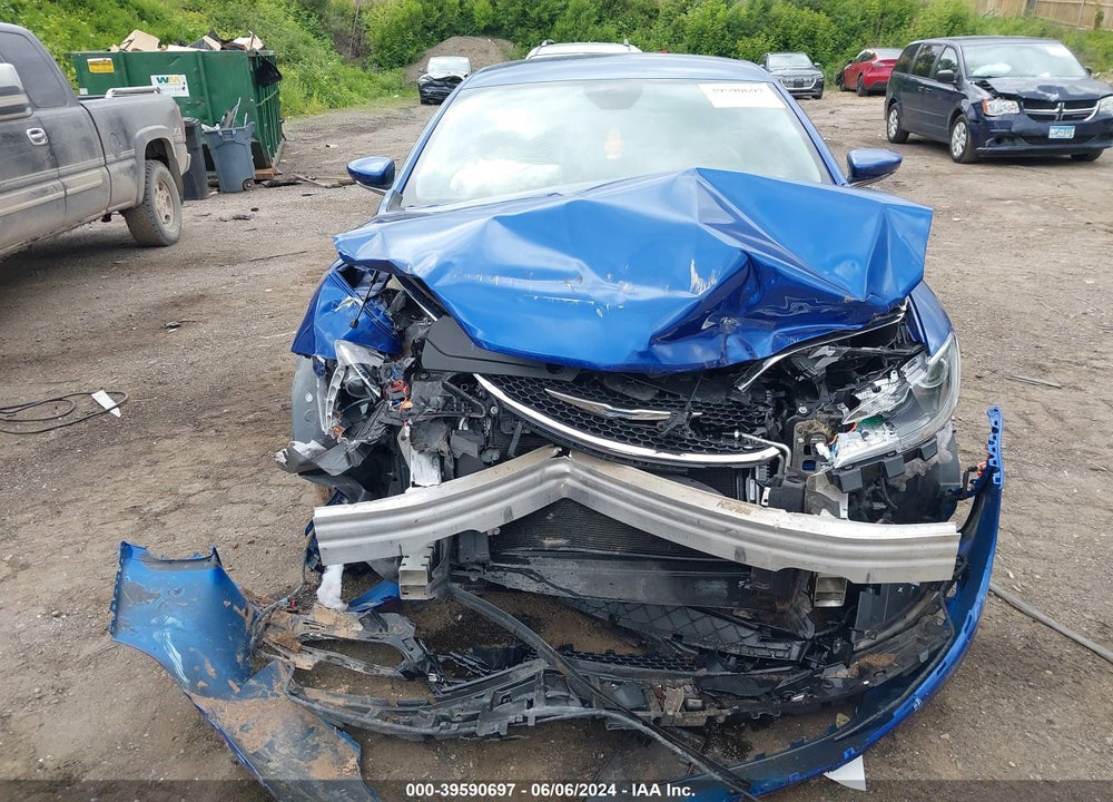 2015 CHRYSLER 200 C VIN: 1C3CCCCGXFN653899