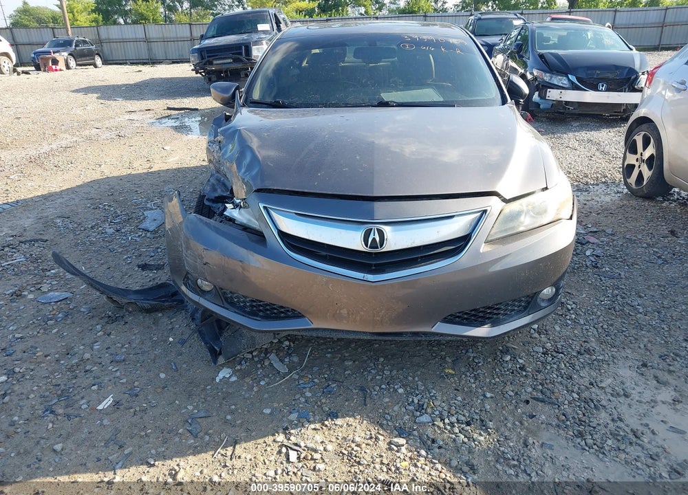 2013 ACURA ILX 2.0L VIN: 19VDE1F74DE012591