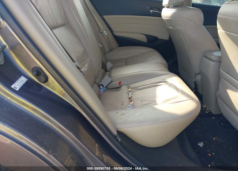 2013 ACURA ILX 2.0L VIN: 19VDE1F74DE012591