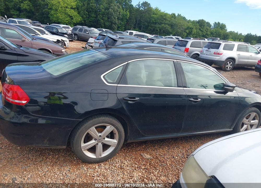 2013 VOLKSWAGEN PASSAT 2.0L TDI SE VIN: 1VWBN7A33DC121618