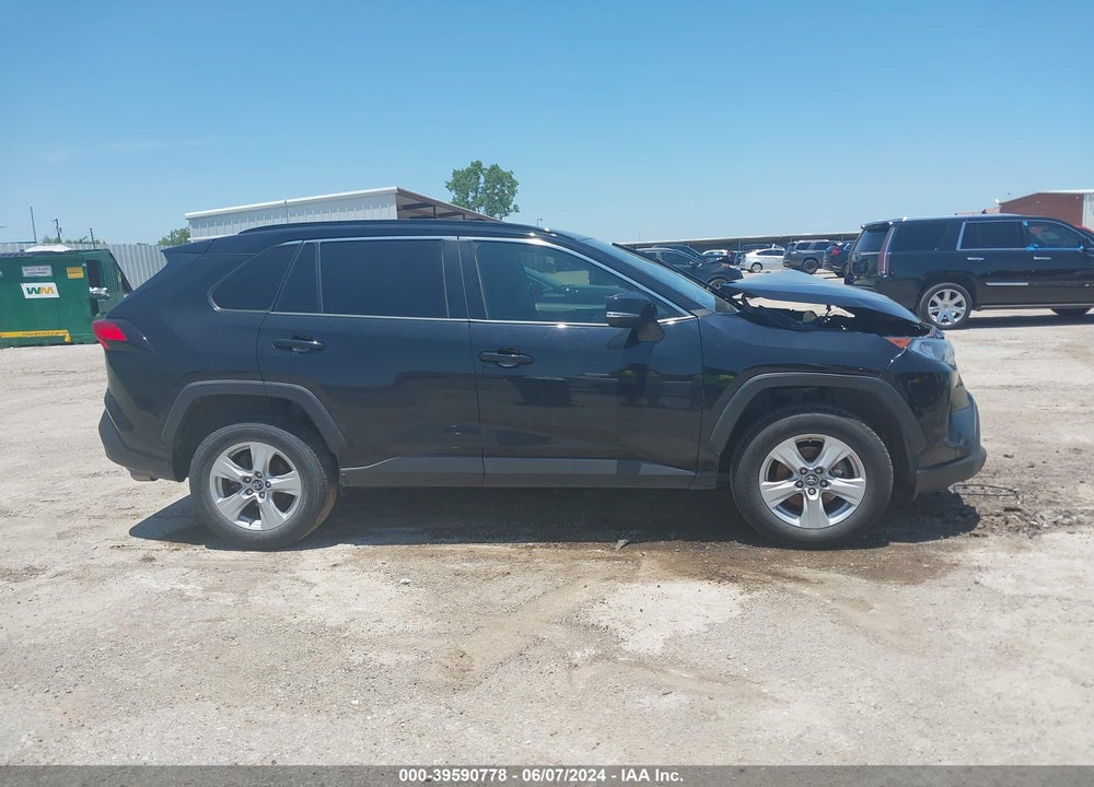 2019 TOYOTA RAV4 XLE VIN: 2T3W1RFV0KW011481