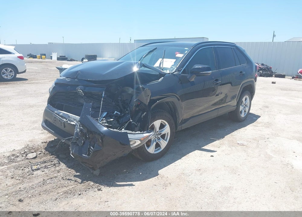 2019 TOYOTA RAV4 XLE VIN: 2T3W1RFV0KW011481