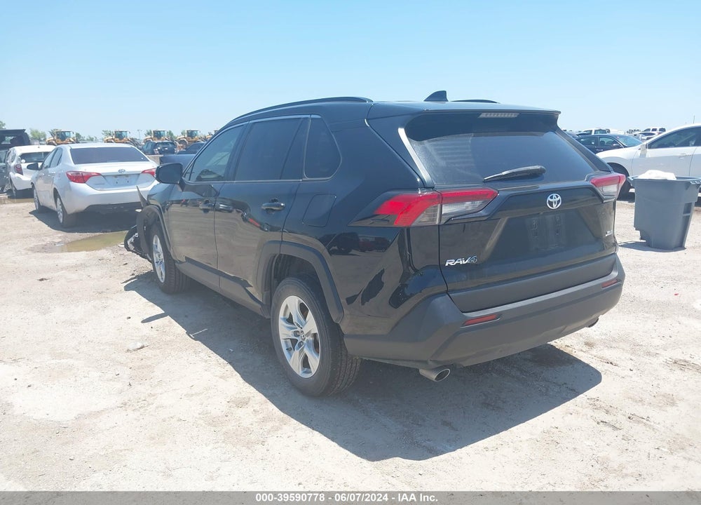 2019 TOYOTA RAV4 XLE VIN: 2T3W1RFV0KW011481