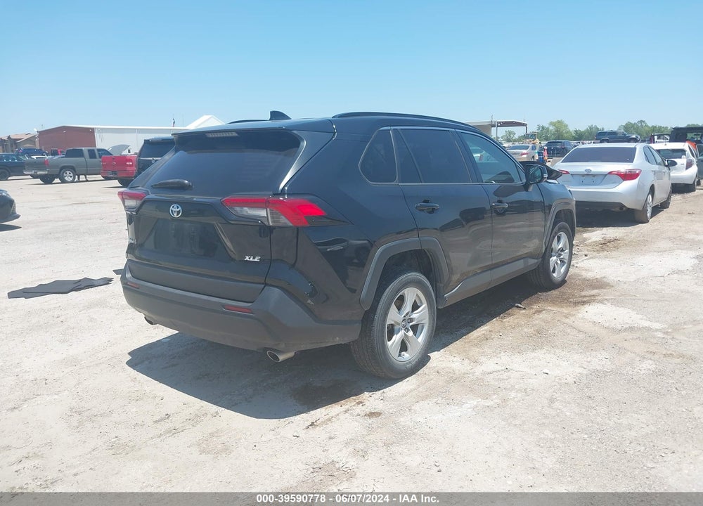 2019 TOYOTA RAV4 XLE VIN: 2T3W1RFV0KW011481