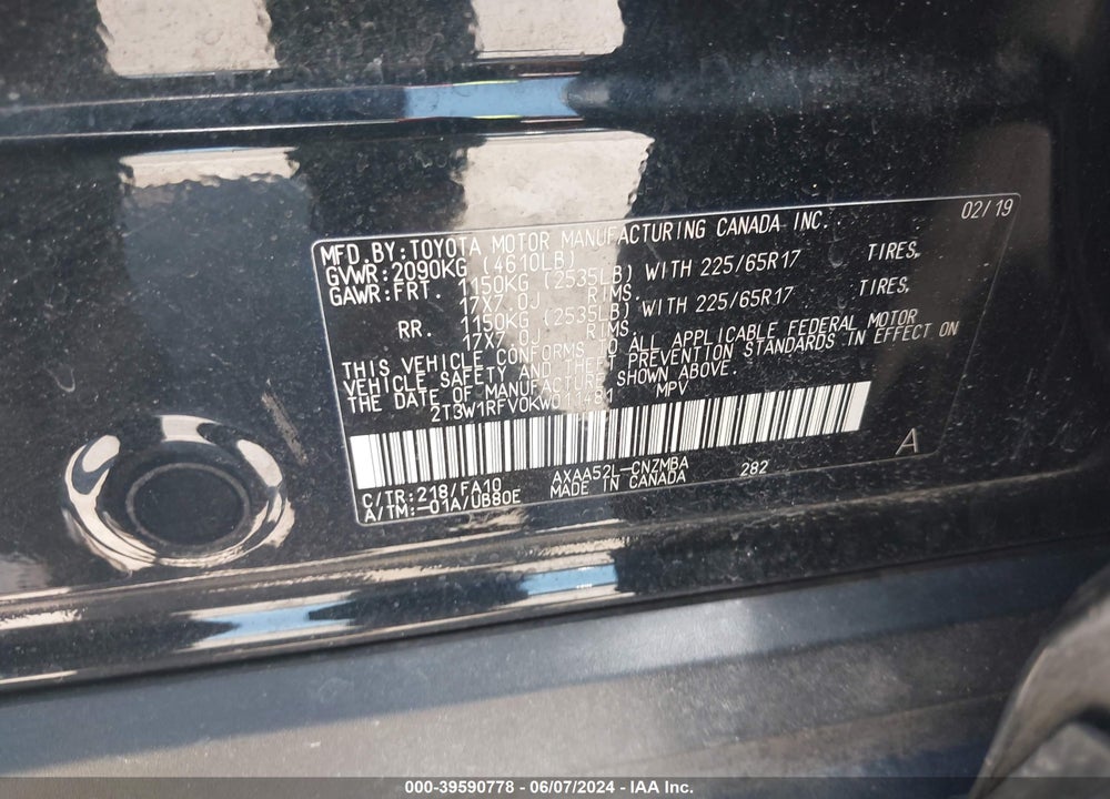 2019 TOYOTA RAV4 XLE VIN: 2T3W1RFV0KW011481