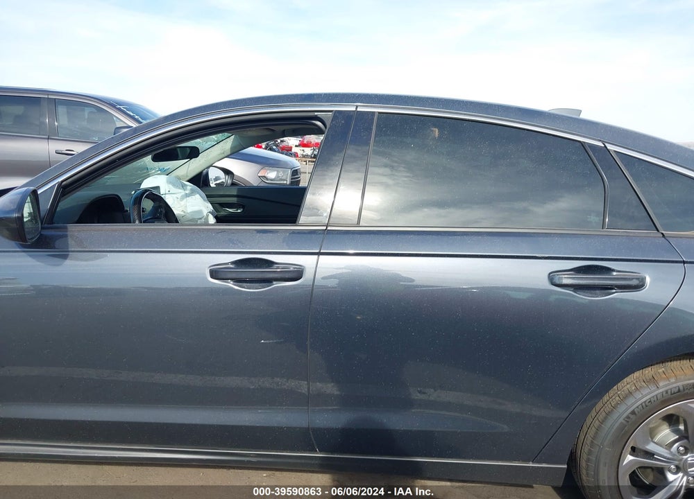2024 HONDA ACCORD EX VIN: 1HGCY1F39RA012301