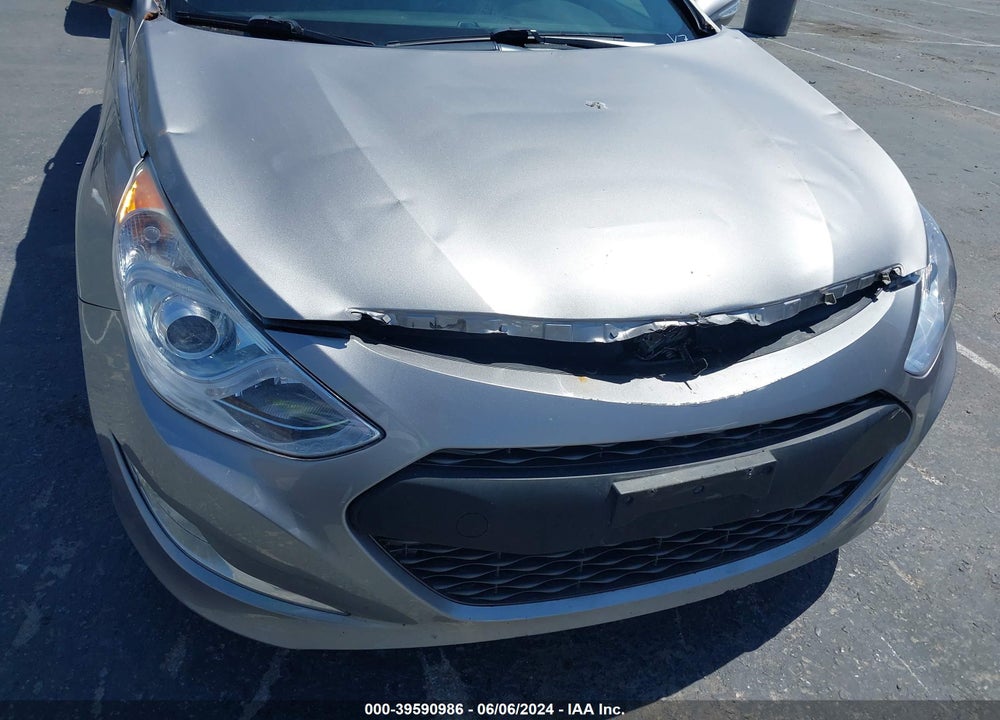 2012 HYUNDAI SONATA HYBRID VIN: KMHEC4A49CA055658