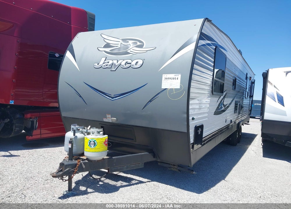 2018 JAYC OCTANE 312 VIN: 1UJBJSBT6J1V60061