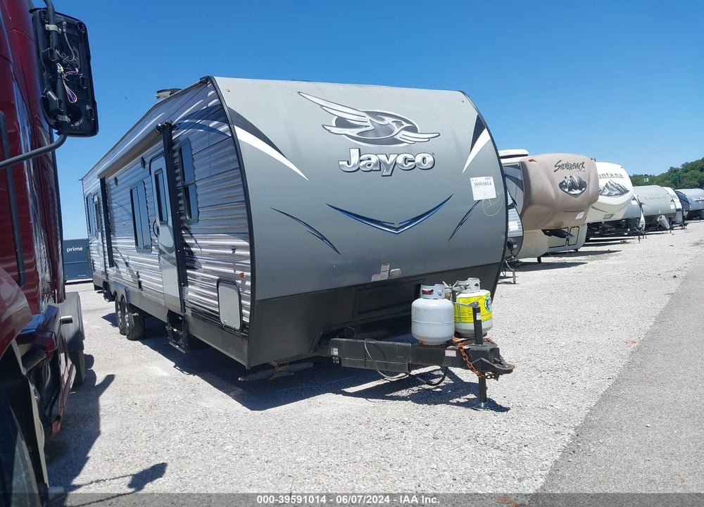 2018 JAYC OCTANE 312 VIN: 1UJBJSBT6J1V60061