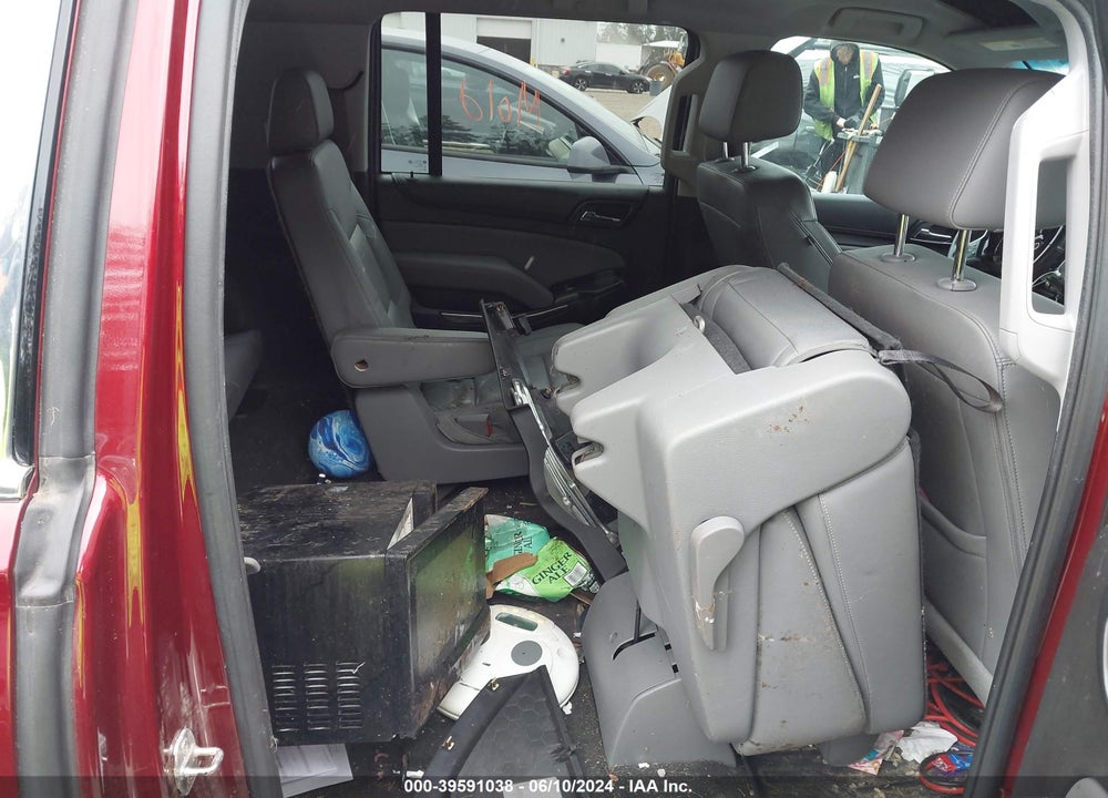 2017 CHEVROLET SUBURBAN LT VIN: 1GNSKHKC8HR226357