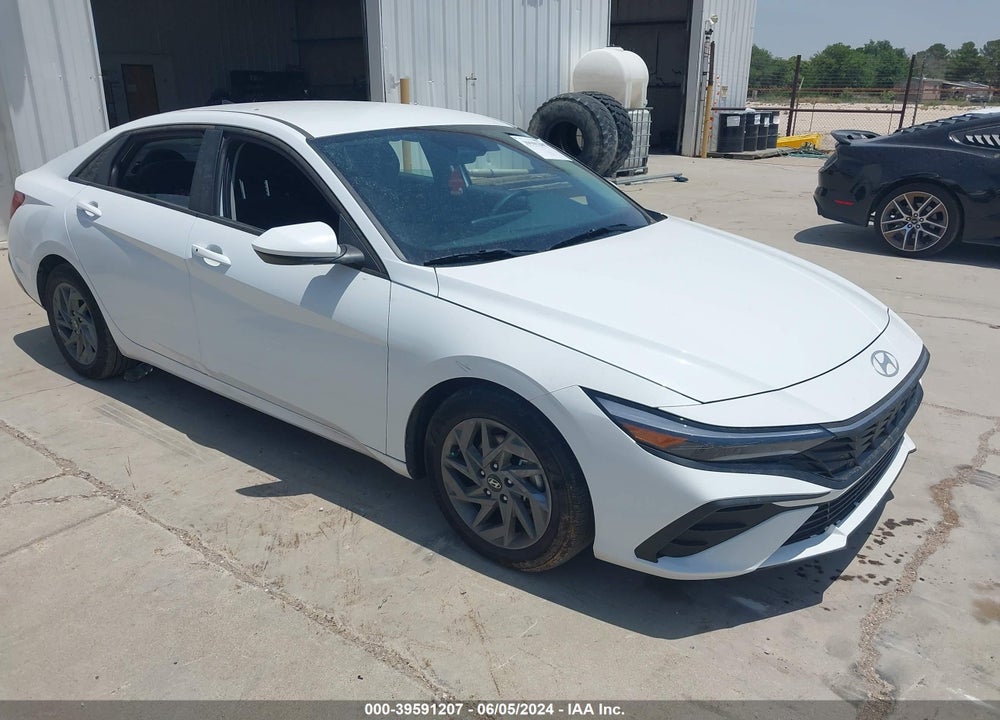 2024 HYUNDAI ELANTRA SEL VIN: KMHLM4DG1RU706928
