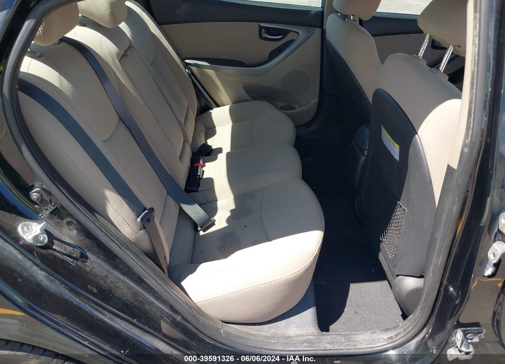 2014 HYUNDAI ELANTRA SE VIN: 5NPDH4AE5EH541647