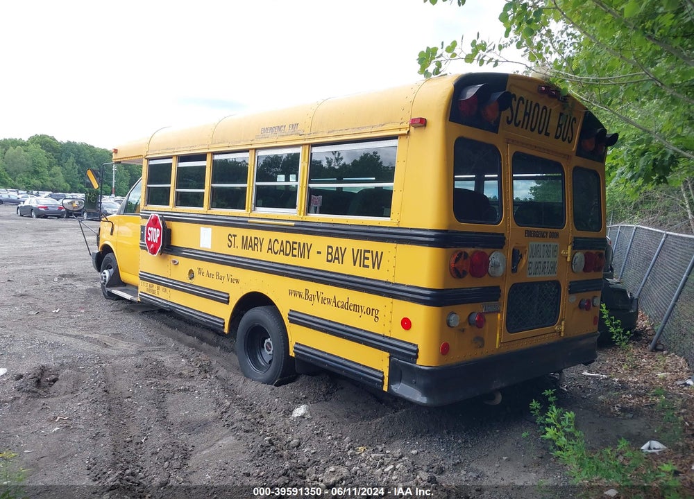 2008 GMC SAVANA CUTAWAY VIN: 1GDJG31KX81156582