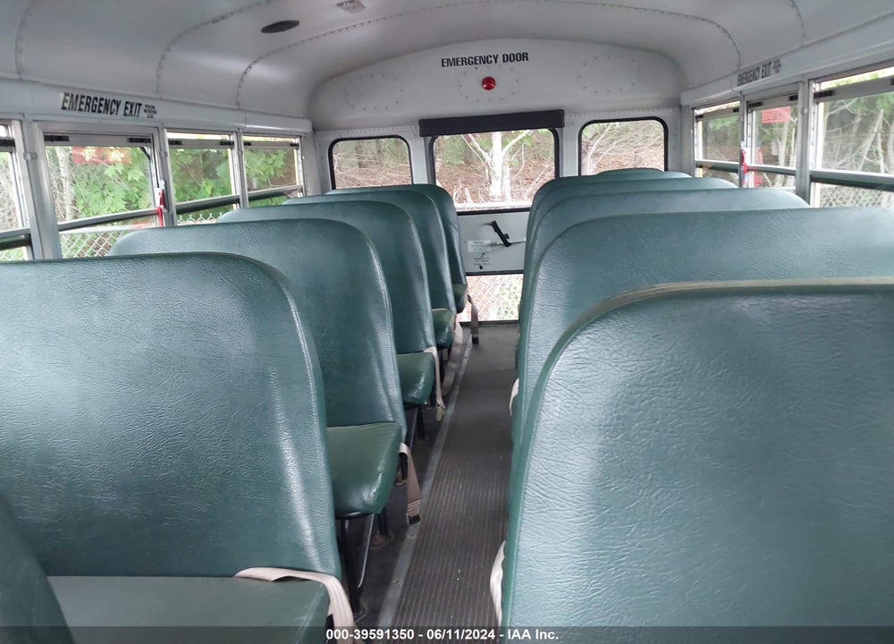 2008 GMC SAVANA CUTAWAY VIN: 1GDJG31KX81156582