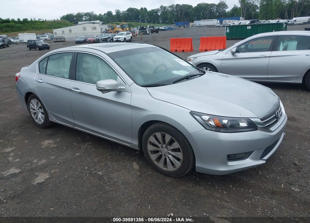 2014 HONDA ACCORD VIN: 1HGCR2F70EA245077