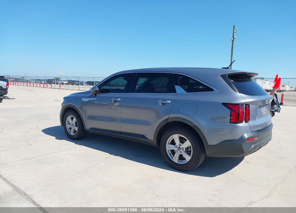 2021 KIA SORENTO LX VIN: 5XYRG4LC8MG025972