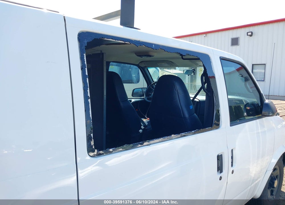 2003 CHEVROLET ASTRO VIN: 1GCDM19X83B116809