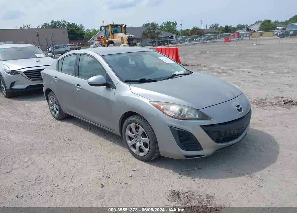 2011 MAZDA MAZDA3 VIN: JM1BL1UF4B1902782