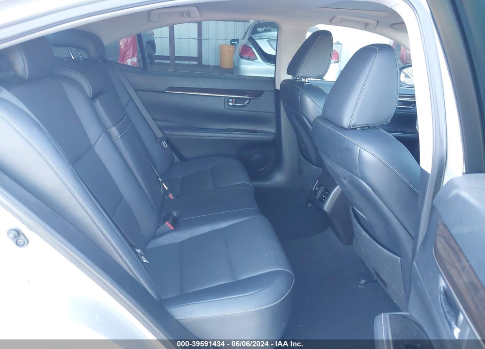 2016 LEXUS ES 350 VIN: 58ABK1GG8GU011640