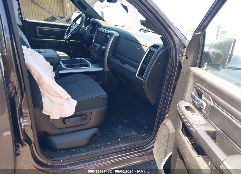 2021 RAM 1500 CLASSIC SLT VIN: 1C6RR7LT3MS552329