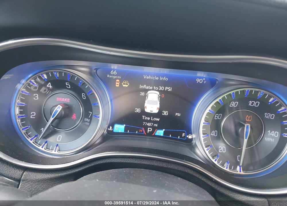 2017 CHRYSLER 300C VIN: 2C3CCAEGXHH565223
