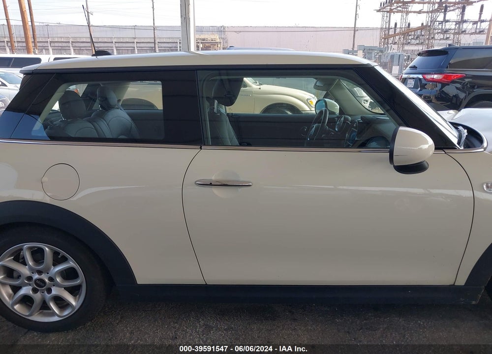2019 MINI HARDTOP COOPER VIN: WMWXP5C58K2H32110