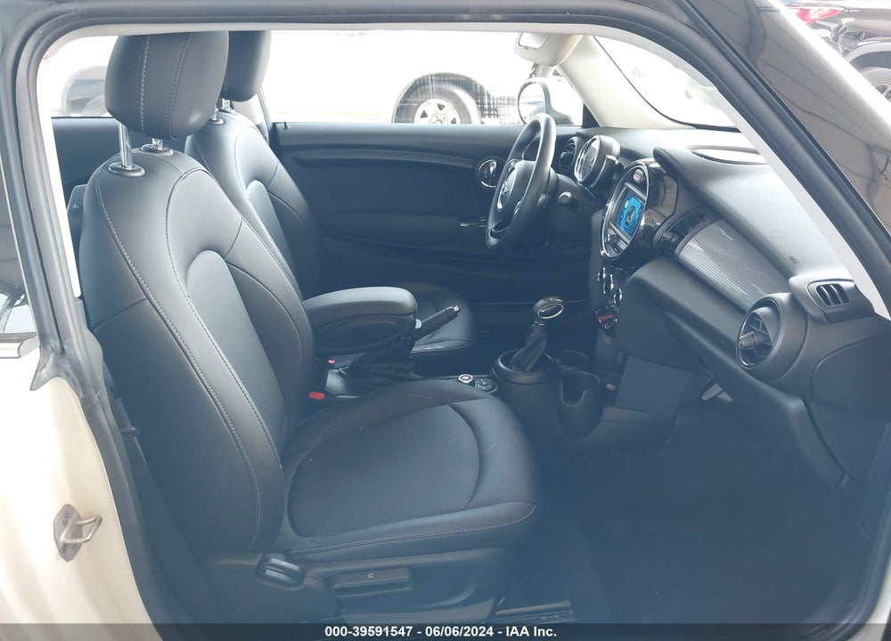2019 MINI HARDTOP COOPER VIN: WMWXP5C58K2H32110