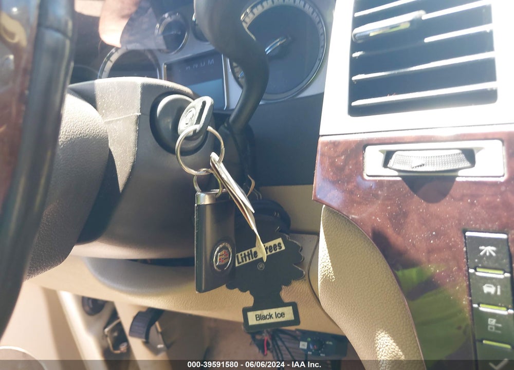 2010 CADILLAC ESCALADE PREMIUM VIN: 1GYUKCEF5AR218517