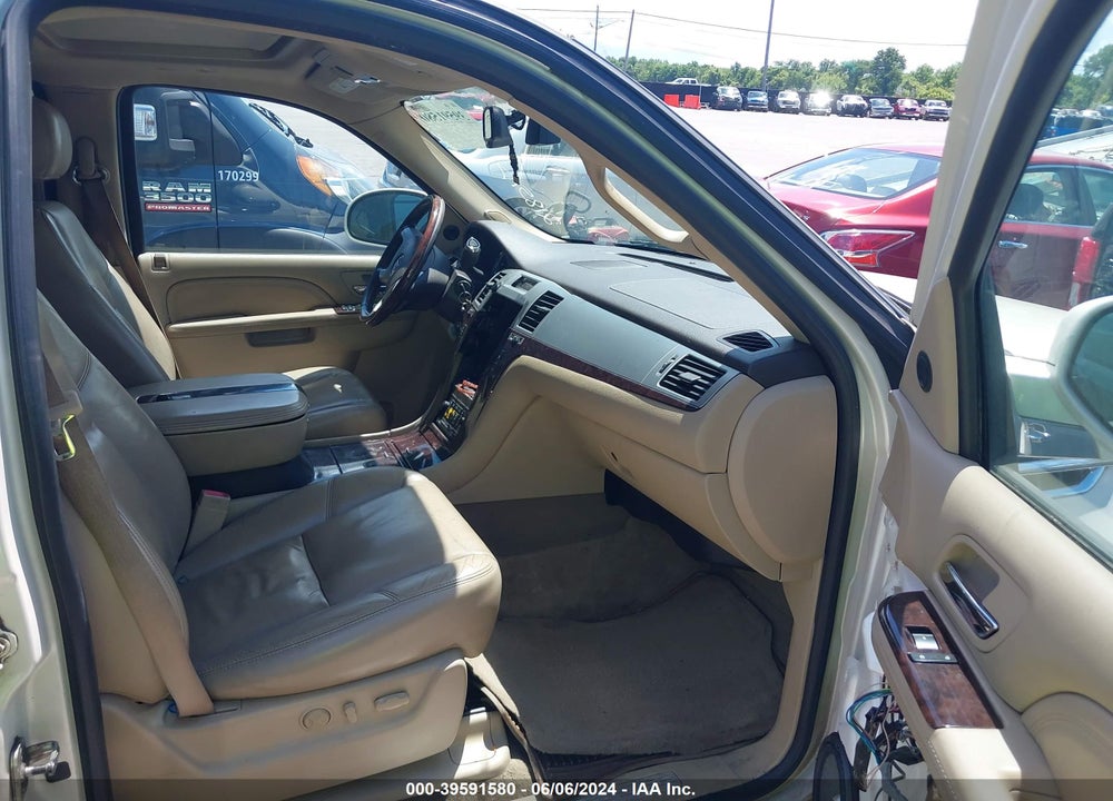 2010 CADILLAC ESCALADE PREMIUM VIN: 1GYUKCEF5AR218517