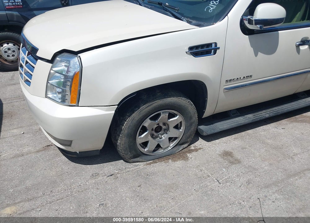 2010 CADILLAC ESCALADE PREMIUM VIN: 1GYUKCEF5AR218517