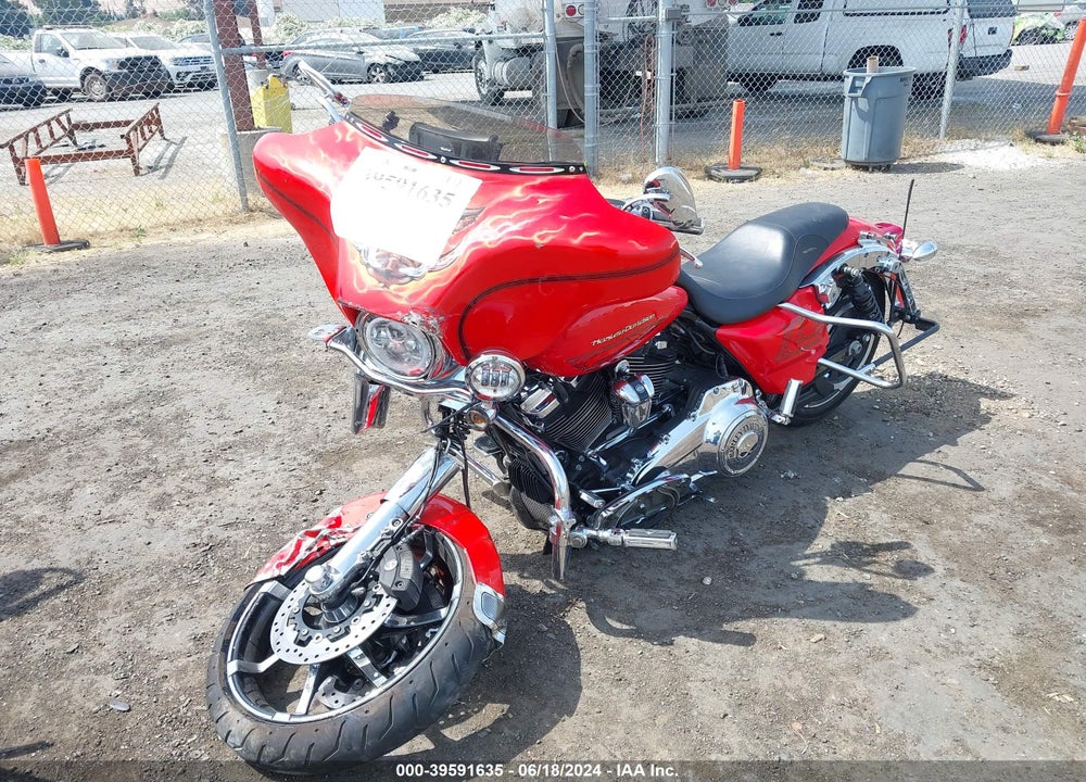 2017 HARLEY-DAVIDSON FLHR ROAD KING VIN: 1HD1FBC39HB623359