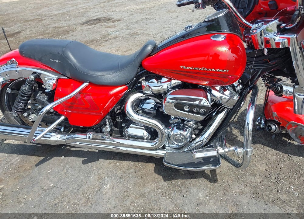 2017 HARLEY-DAVIDSON FLHR ROAD KING VIN: 1HD1FBC39HB623359