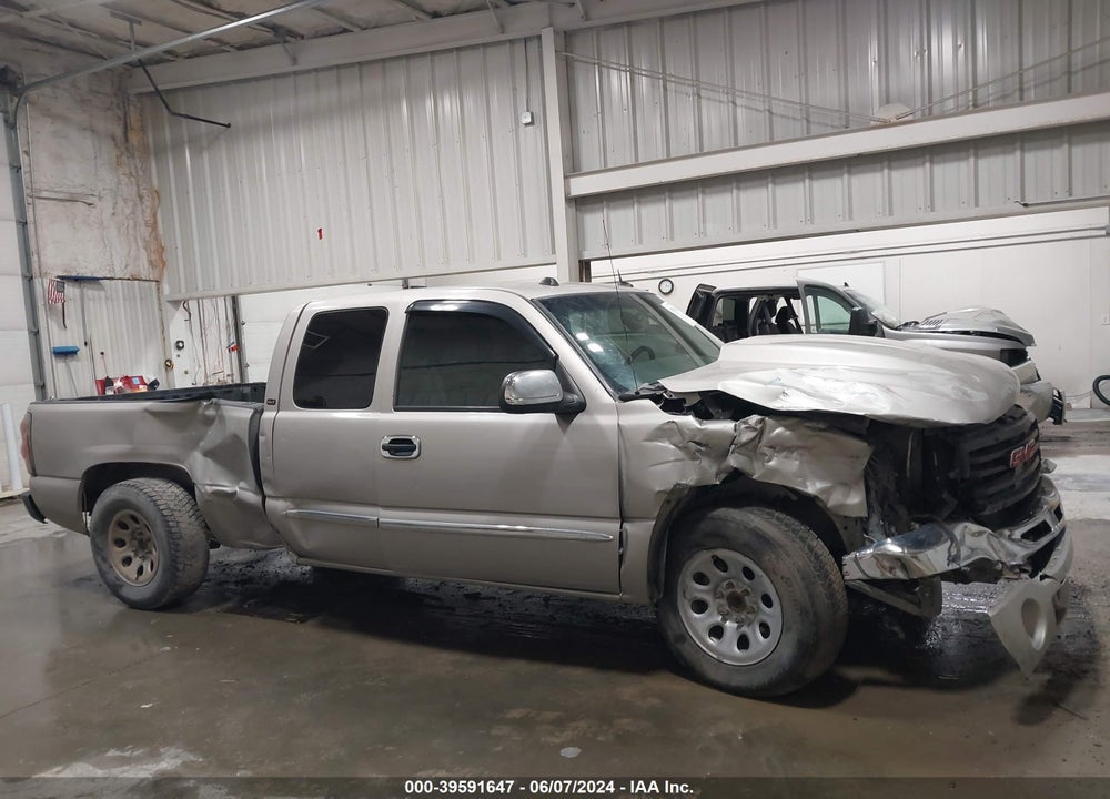 2004 GMC SIERRA 1500 SLE VIN: 2GTEC19T241299923