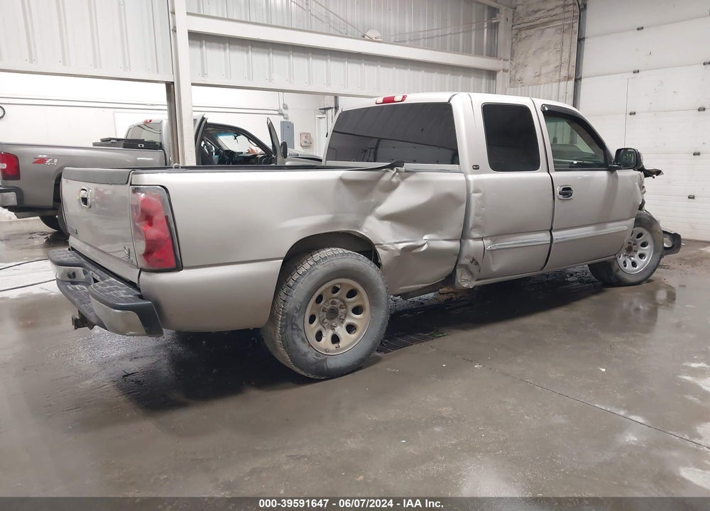 2004 GMC SIERRA 1500 SLE VIN: 2GTEC19T241299923