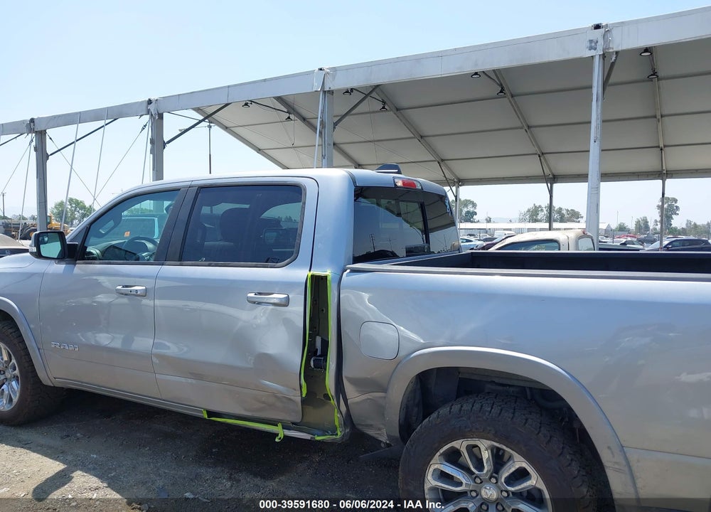 2019 RAM 1500 LAIE  4X4 5'7 BOX VIN: 1C6SRFJT3KN725583