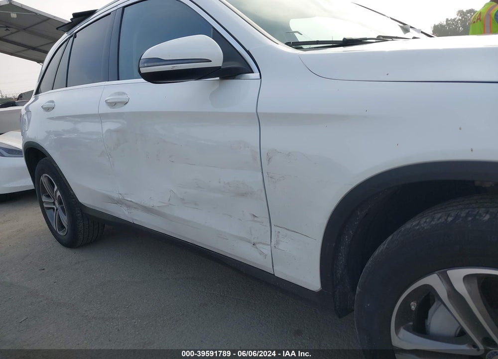 2017 MERCEDES-BENZ GLC 300 VIN: WDC0G4JB5HF166035