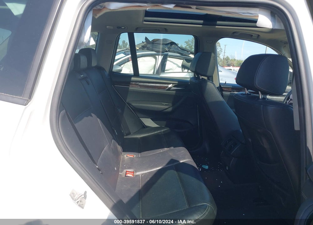2017 BMW X3 SDRIVE28I VIN: 5UXWZ7C57H0T43558